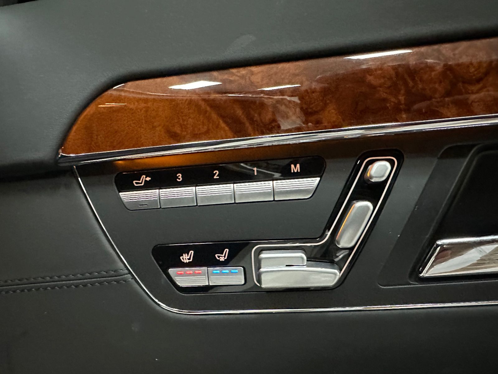 Fahrzeugabbildung Mercedes-Benz S 63 AMG Lang Originalzustand