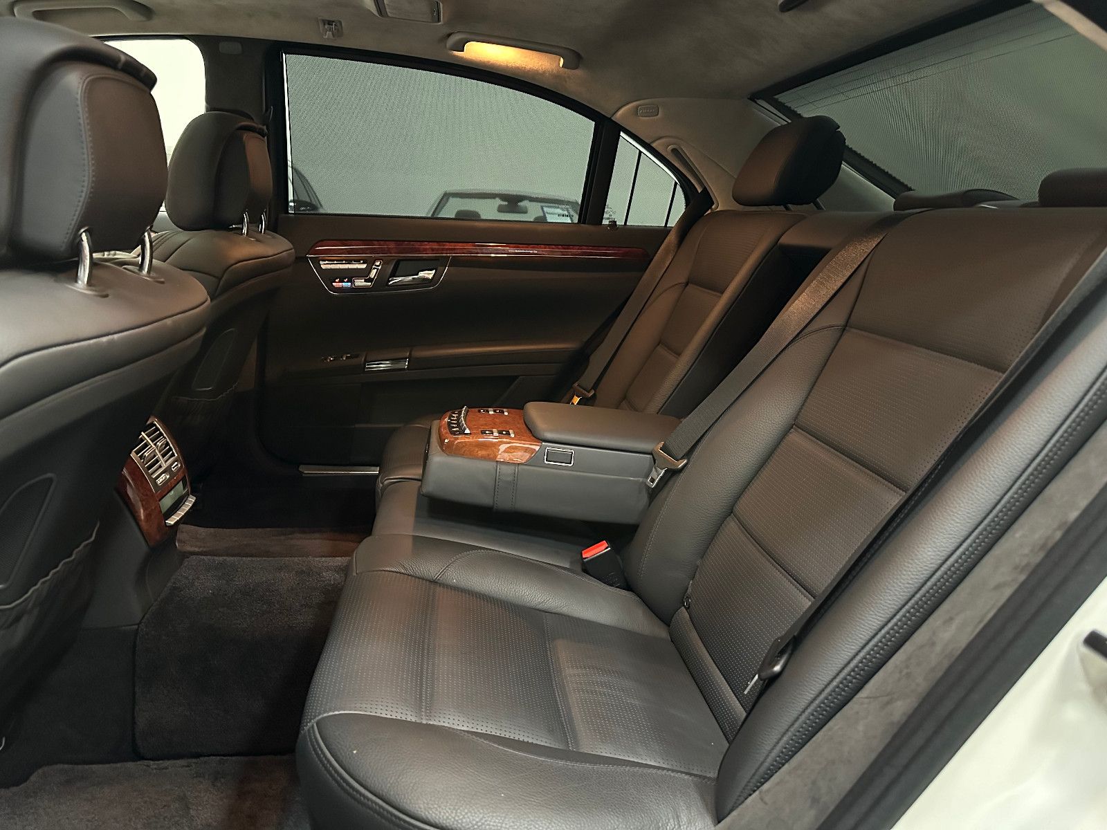 Fahrzeugabbildung Mercedes-Benz S 63 AMG Lang Originalzustand