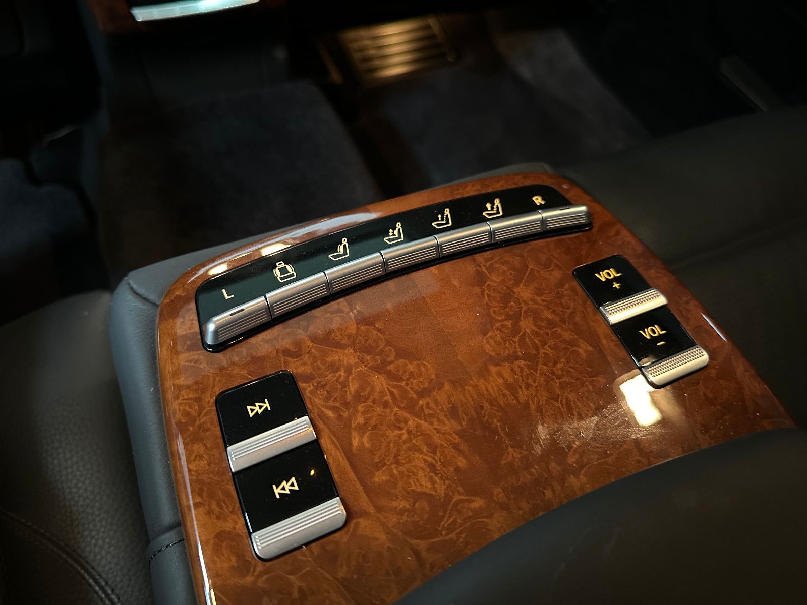 Fahrzeugabbildung Mercedes-Benz S 63 AMG Lang Originalzustand