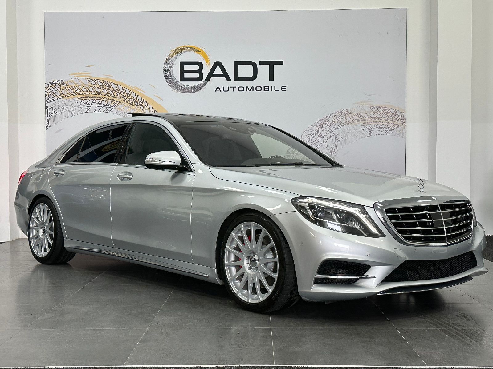Fahrzeugabbildung Mercedes-Benz S 500 Lang AMG LINE PANO DISTRONIC