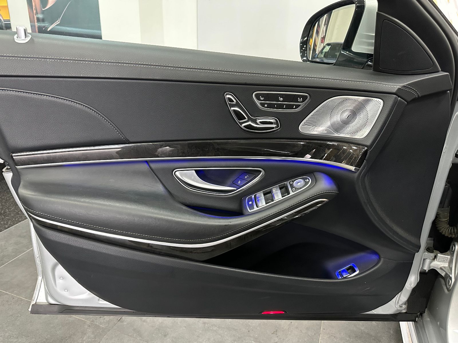 Fahrzeugabbildung Mercedes-Benz S 500 Lang AMG LINE PANO DISTRONIC