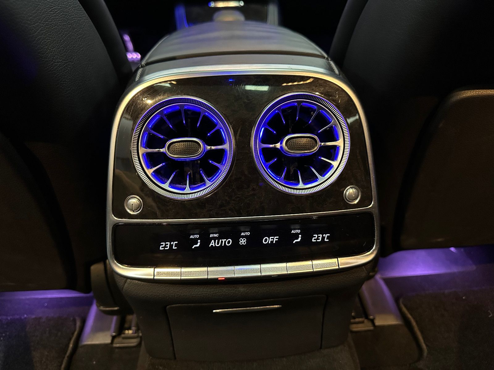 Fahrzeugabbildung Mercedes-Benz S 500 Lang AMG LINE PANO DISTRONIC