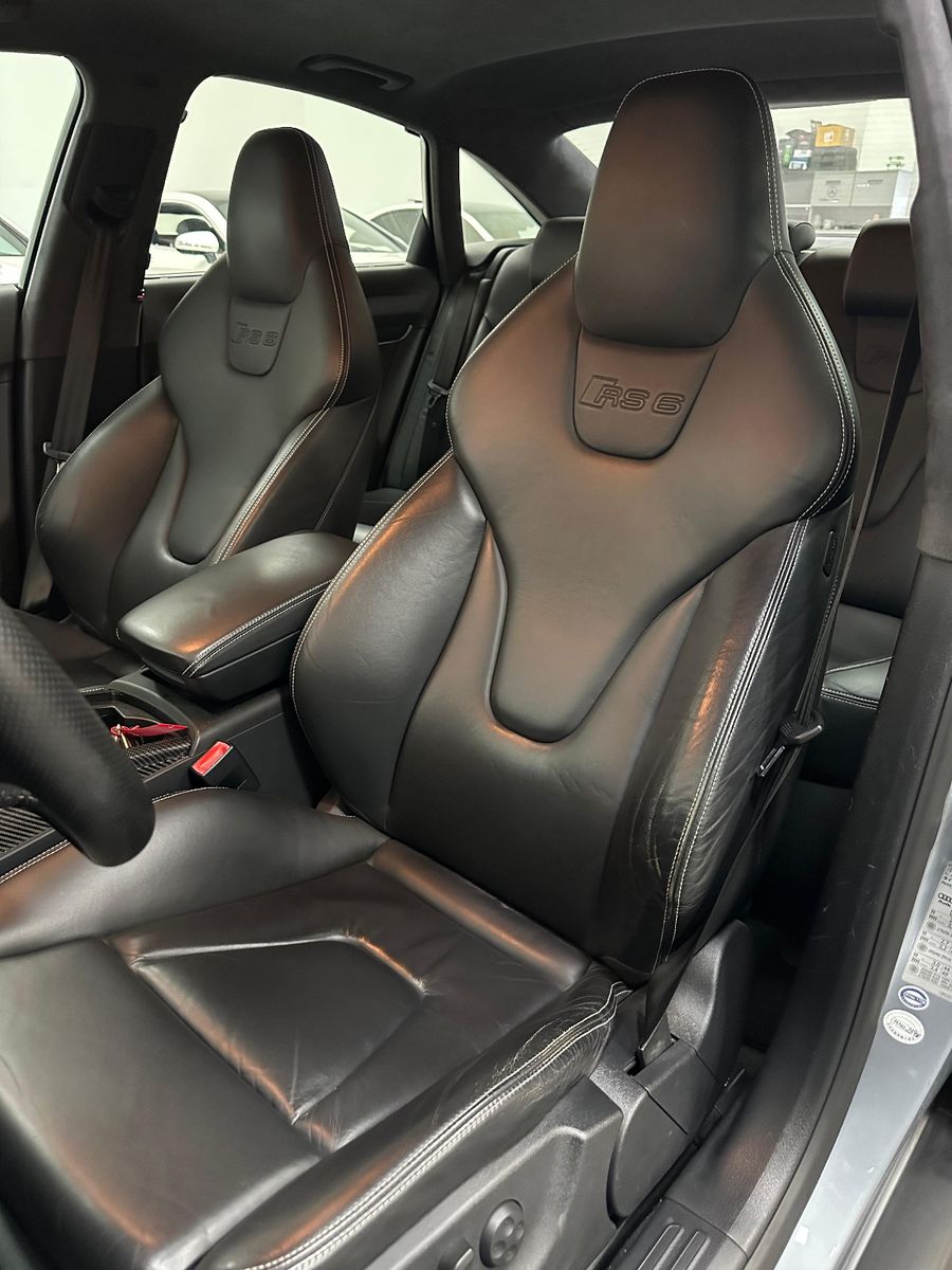 Fahrzeugabbildung Audi RS6 Lim. 5.0 TFSI quattro BOSE*CARBON*SERVICE*