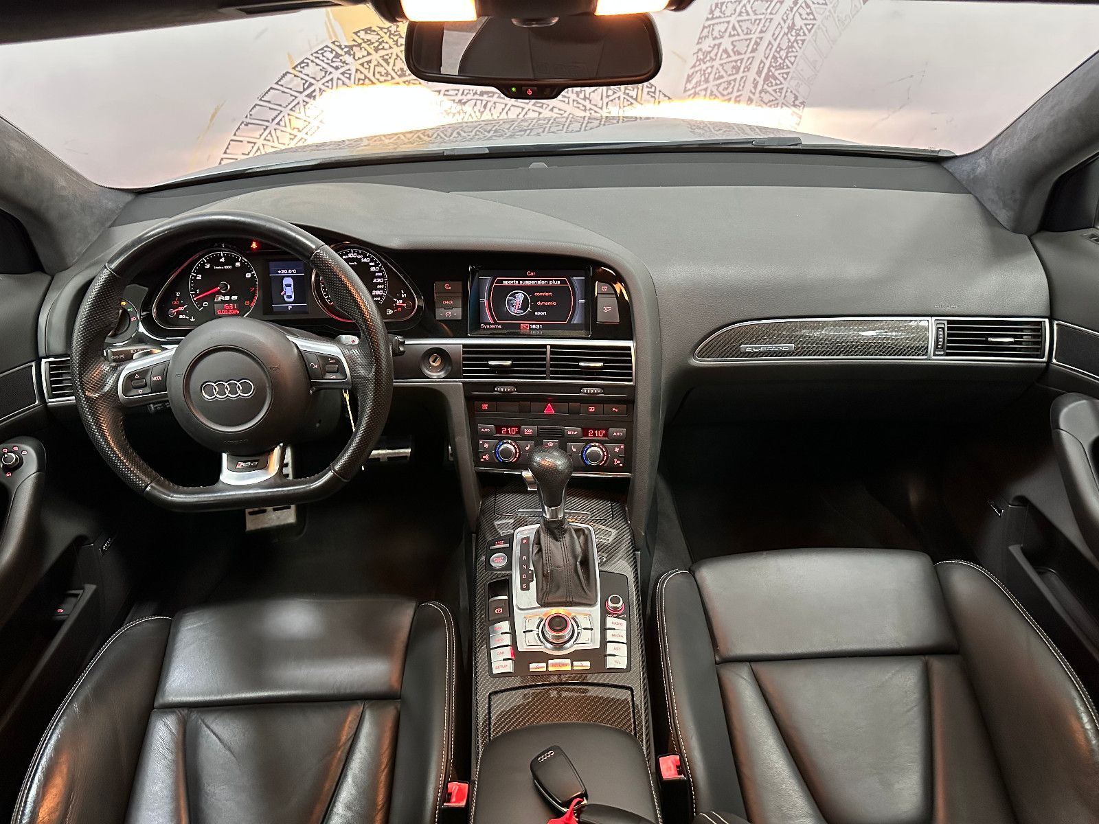 Fahrzeugabbildung Audi RS6 Lim. 5.0 TFSI quattro BOSE*CARBON*SERVICE*