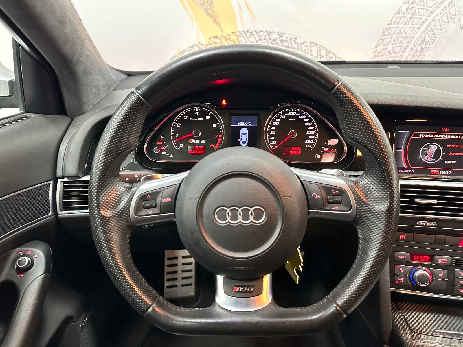 Fahrzeugabbildung Audi RS6 Lim. 5.0 TFSI quattro BOSE*CARBON*SERVICE*