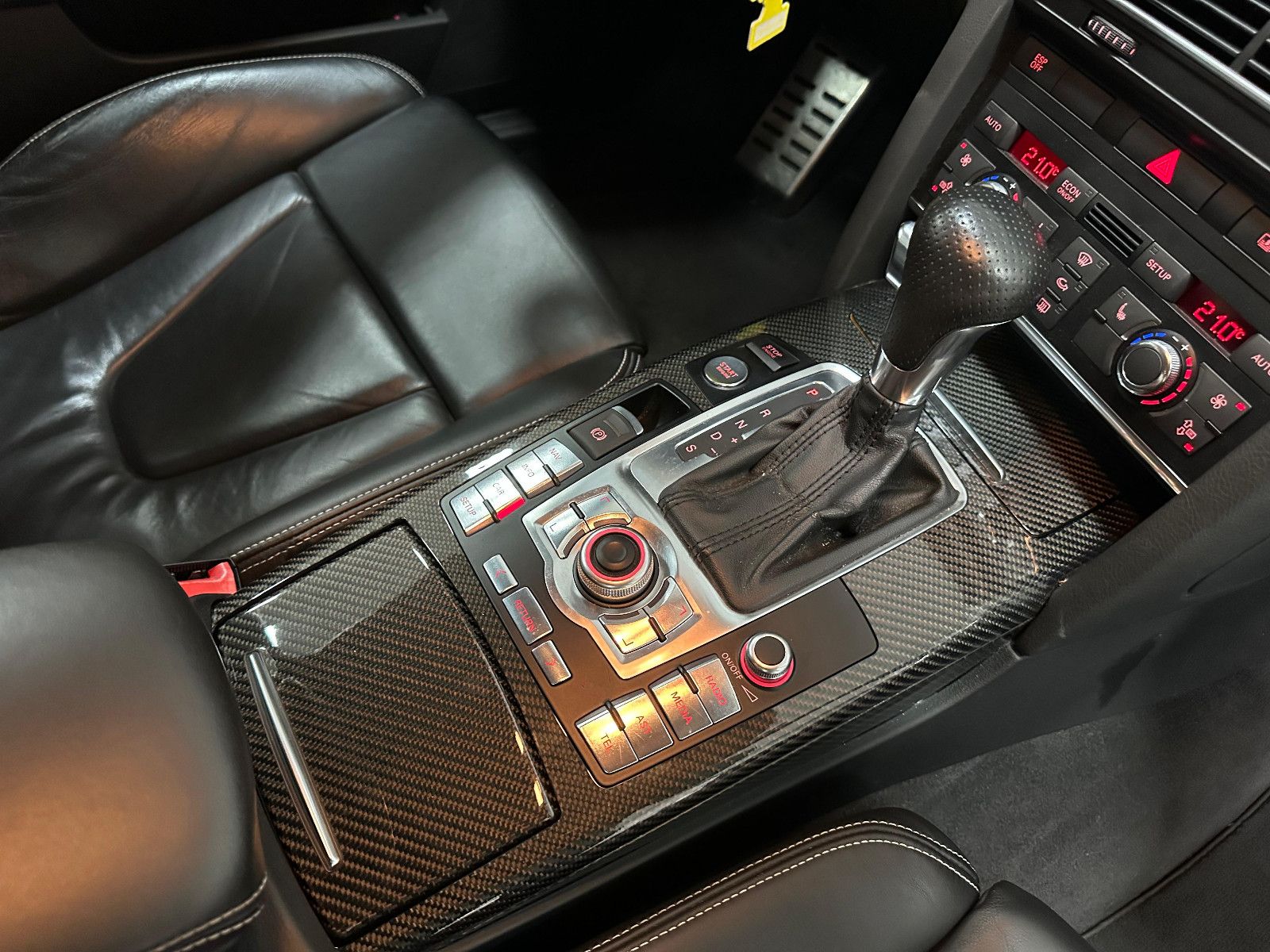 Fahrzeugabbildung Audi RS6 Lim. 5.0 TFSI quattro BOSE*CARBON*SERVICE*