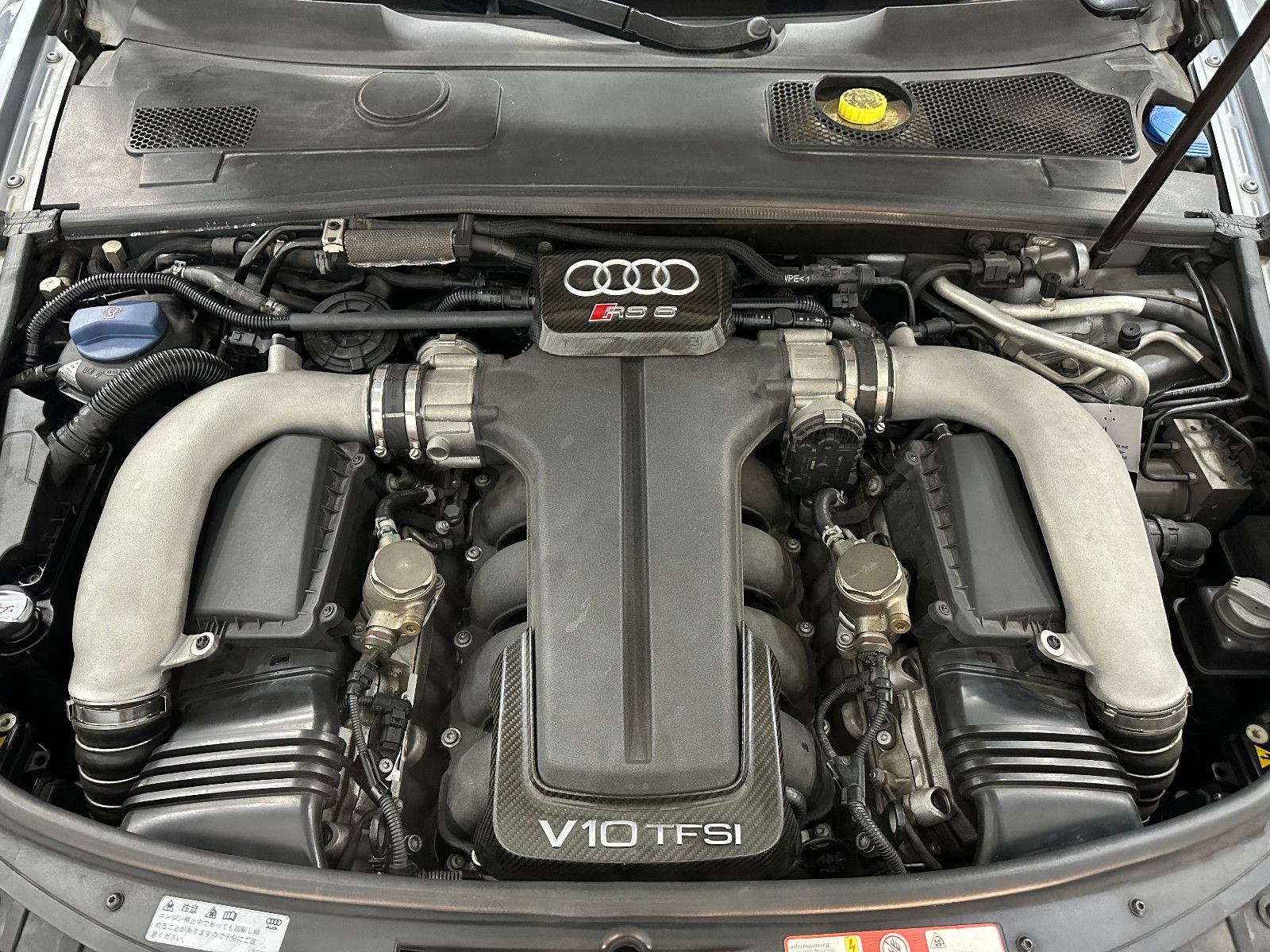 Fahrzeugabbildung Audi RS6 Lim. 5.0 TFSI quattro BOSE*CARBON*SERVICE*