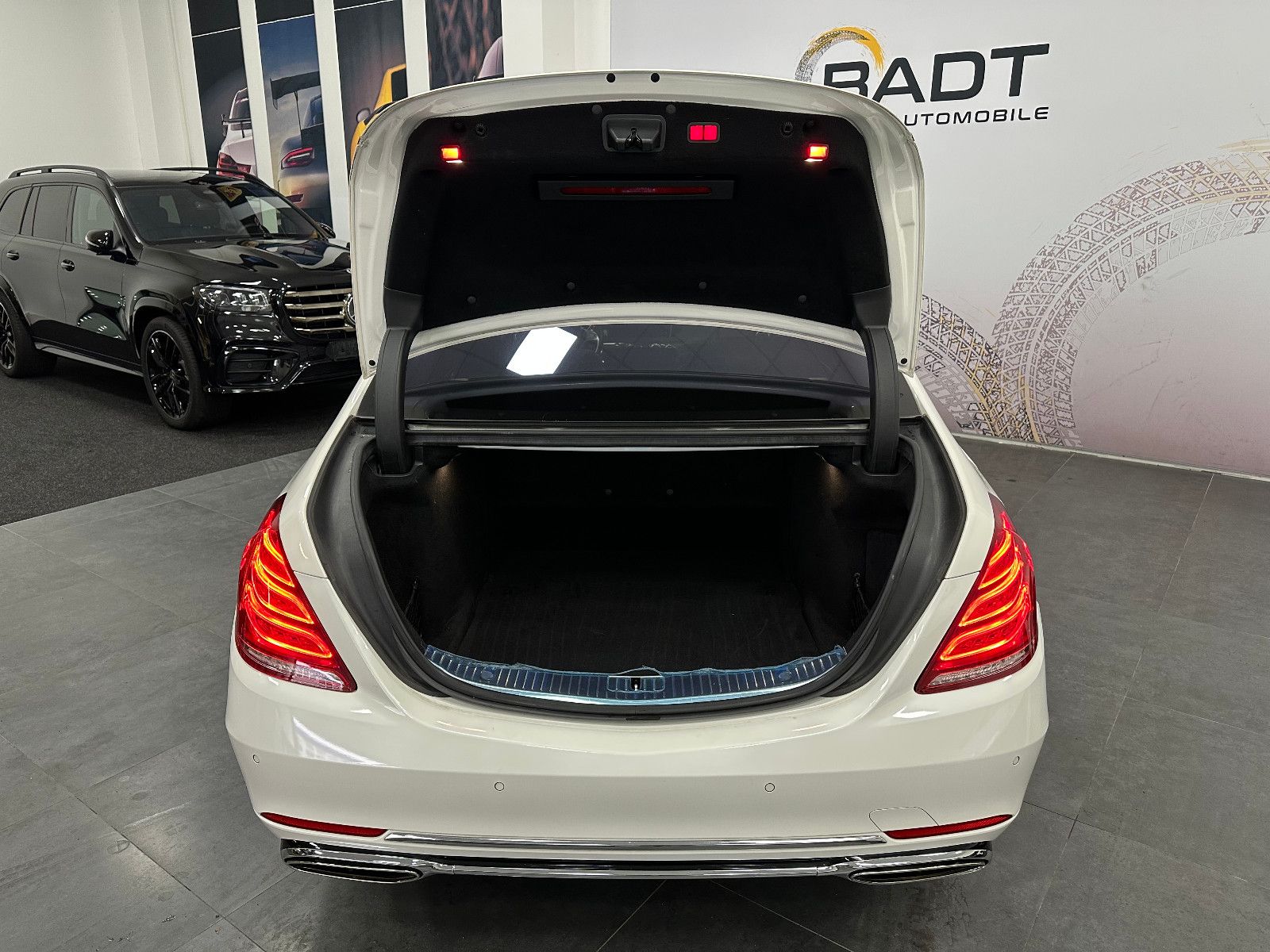 Fahrzeugabbildung Mercedes-Benz S 500 L *DTR*360°*PANORAMA*BURMESTER*MEMORY