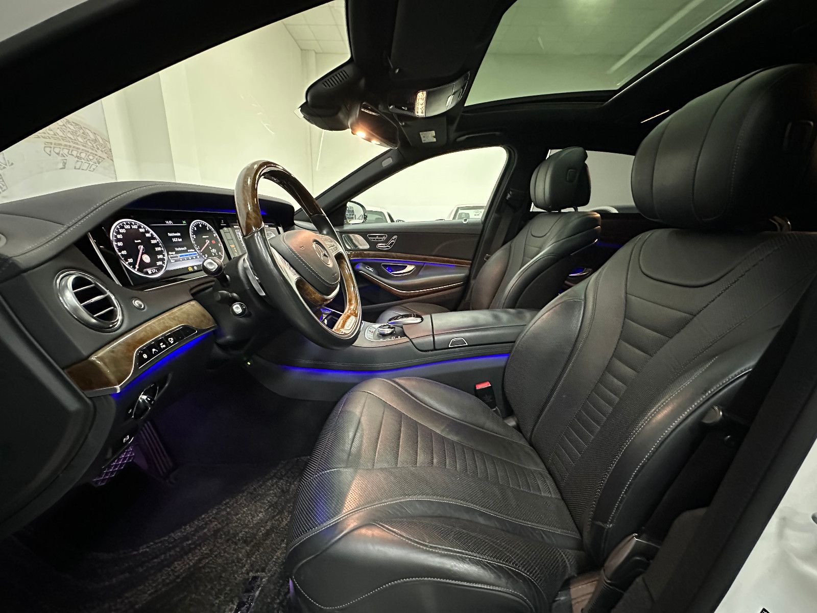 Fahrzeugabbildung Mercedes-Benz S 500 L *DTR*360°*PANORAMA*BURMESTER*MEMORY