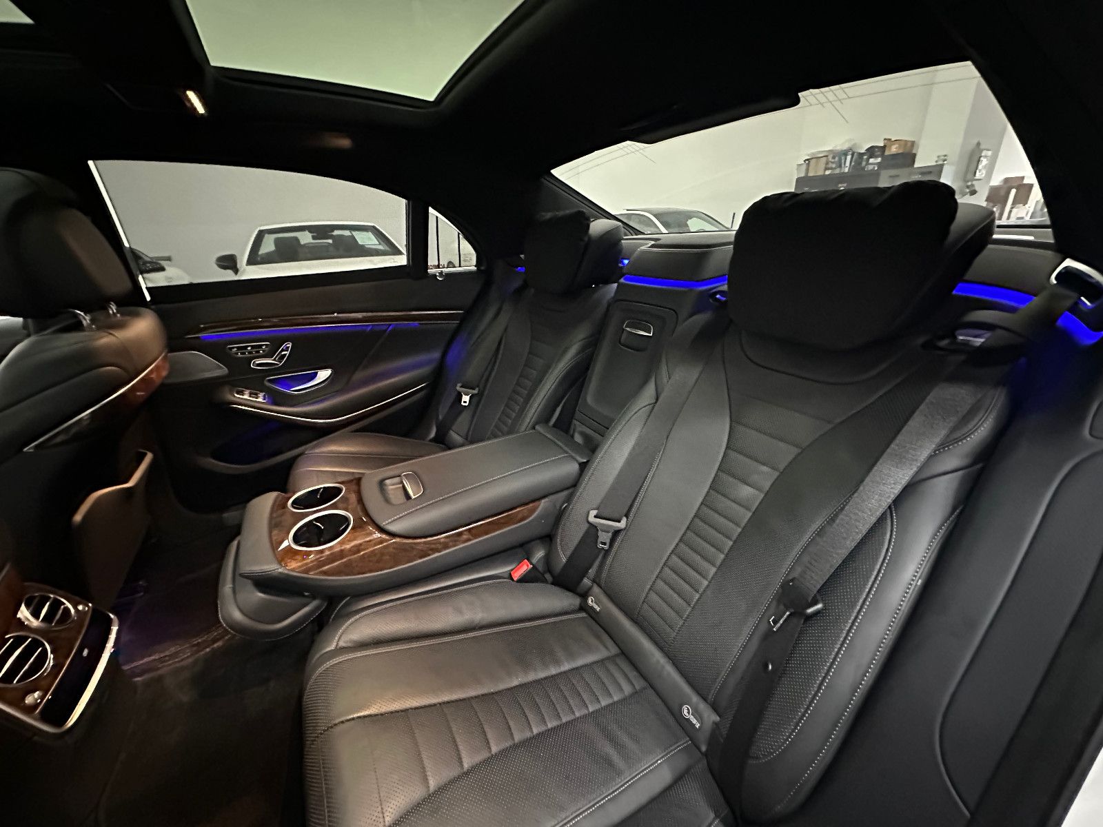 Fahrzeugabbildung Mercedes-Benz S 500 L *DTR*360°*PANORAMA*BURMESTER*MEMORY