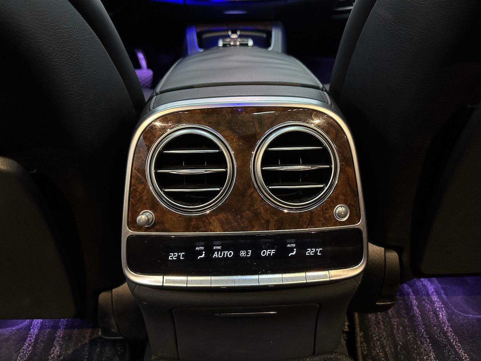 Fahrzeugabbildung Mercedes-Benz S 500 L *DTR*360°*PANORAMA*BURMESTER*MEMORY