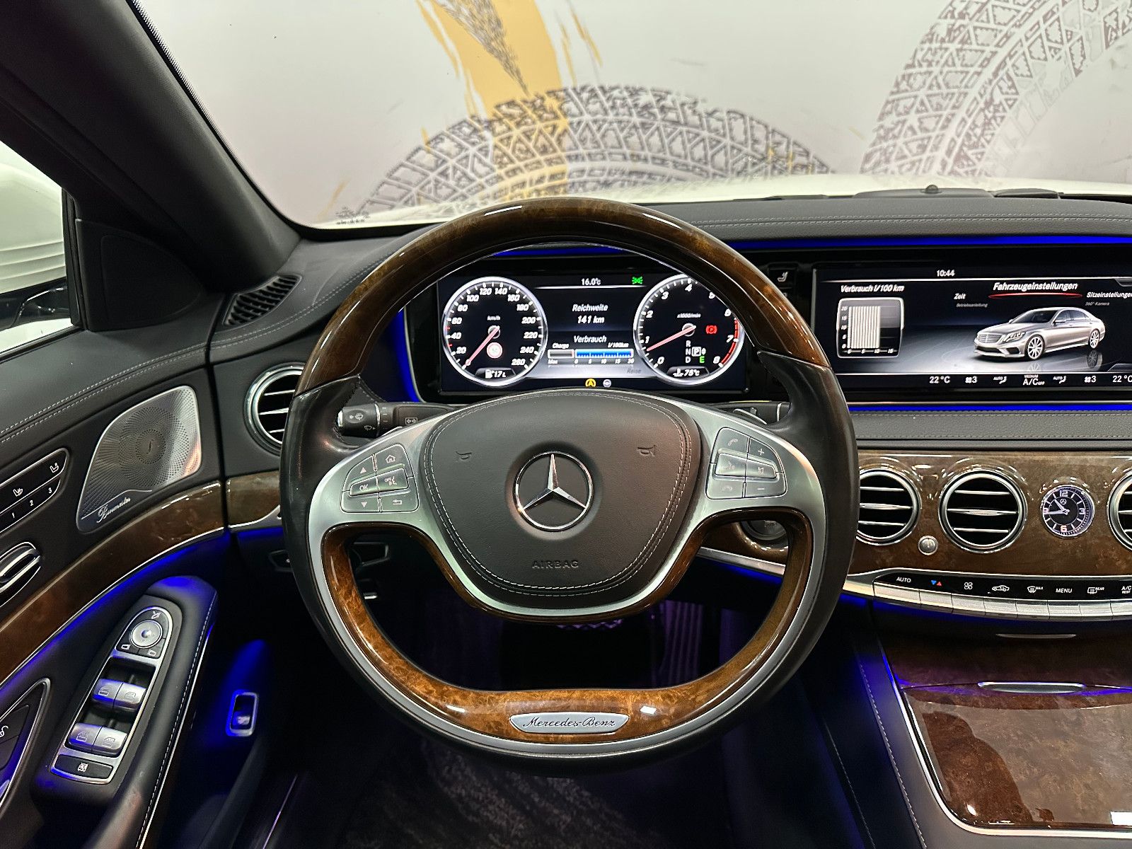 Fahrzeugabbildung Mercedes-Benz S 500 L *DTR*360°*PANORAMA*BURMESTER*MEMORY