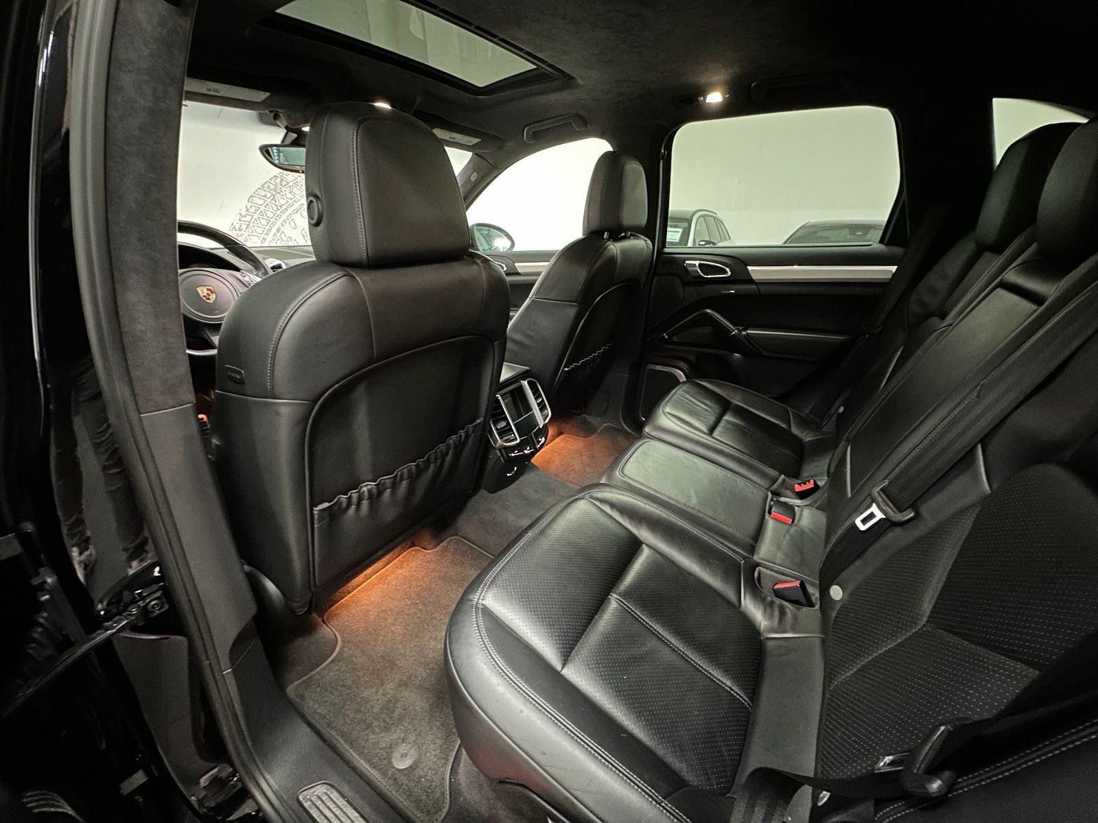 Fahrzeugabbildung Porsche Cayenne Turbo Burmester Memory Schiebedach