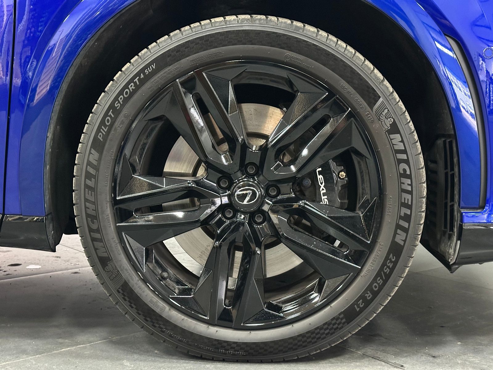 Fahrzeugabbildung Lexus RX 500 h DIRECT4 F SPORT+ PANO 360° AMBIENTE