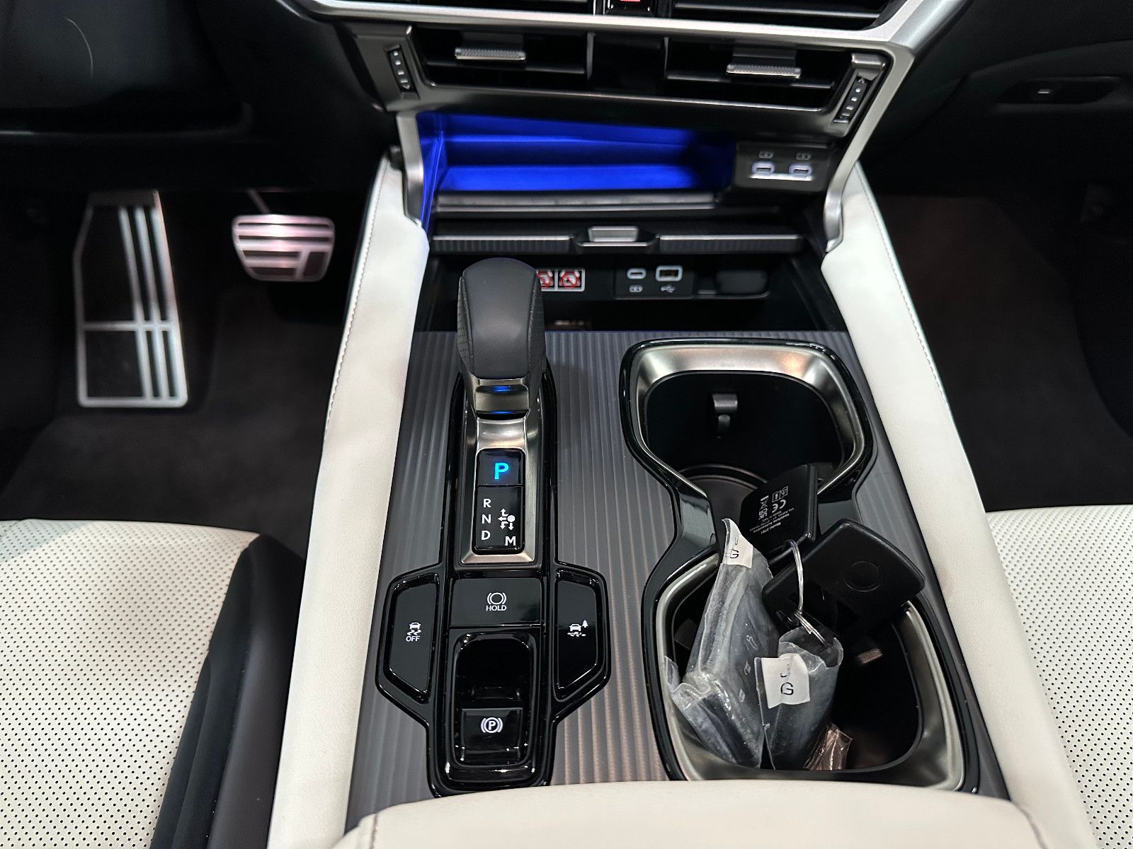 Fahrzeugabbildung Lexus RX 500 h DIRECT4 F SPORT+ PANO 360° AMBIENTE