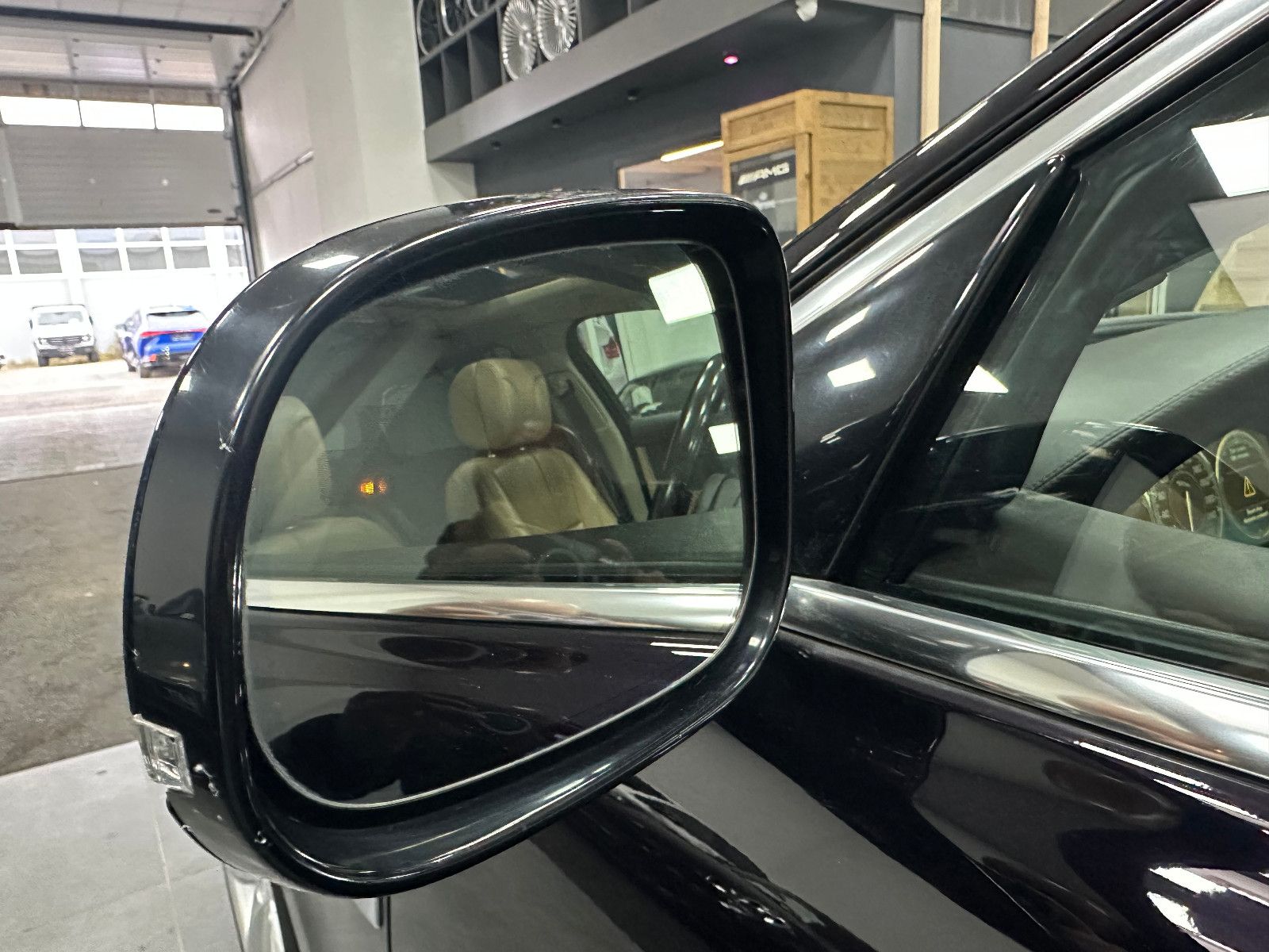 Fahrzeugabbildung Jaguar XJ Premium Luxury AWD Lang TV PANO