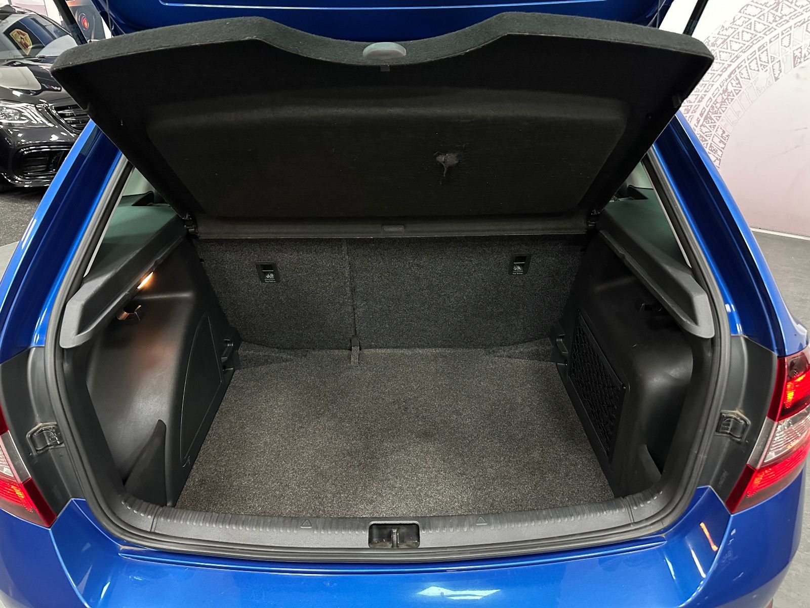 Fahrzeugabbildung SKODA Rapid Spaceback Style Plus DSG GLASDACH