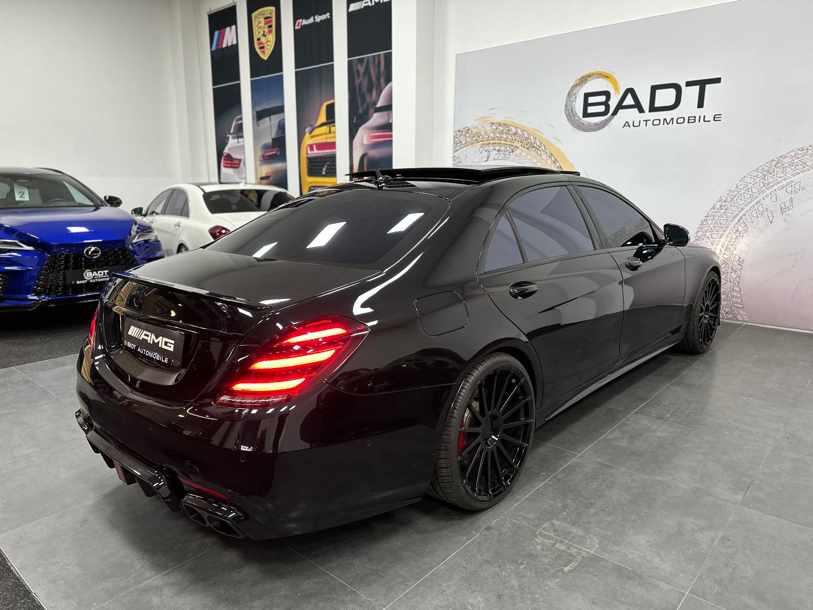 Fahrzeugabbildung Mercedes-Benz S 63 AMG 4Matic+ L *22Zoll*PANO*Voll*