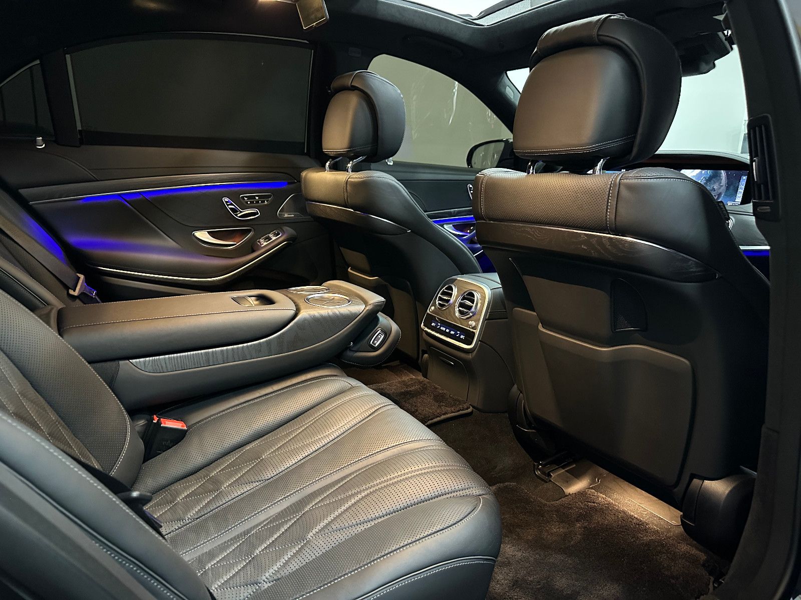 Fahrzeugabbildung Mercedes-Benz S 63 AMG 4Matic+ L *22Zoll*PANO*Voll*