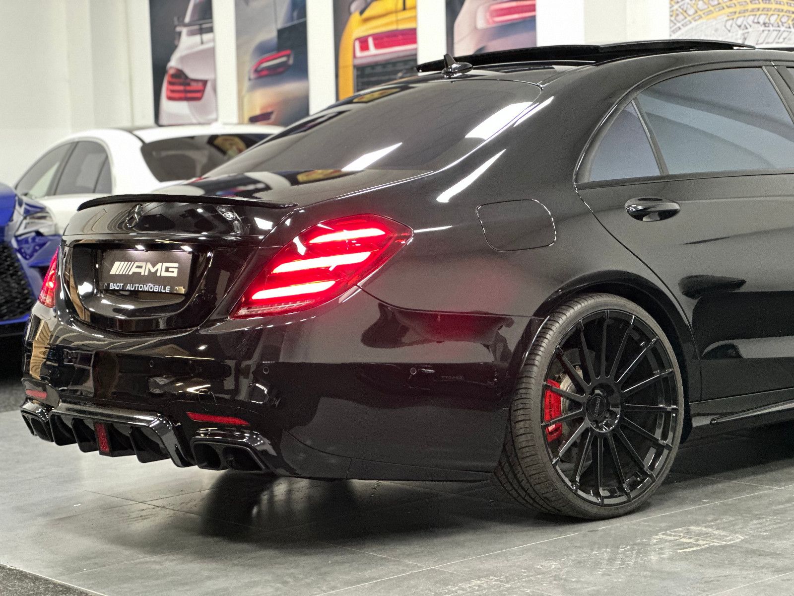 Fahrzeugabbildung Mercedes-Benz S 63 AMG 4Matic+ L *22Zoll*PANO*Voll*