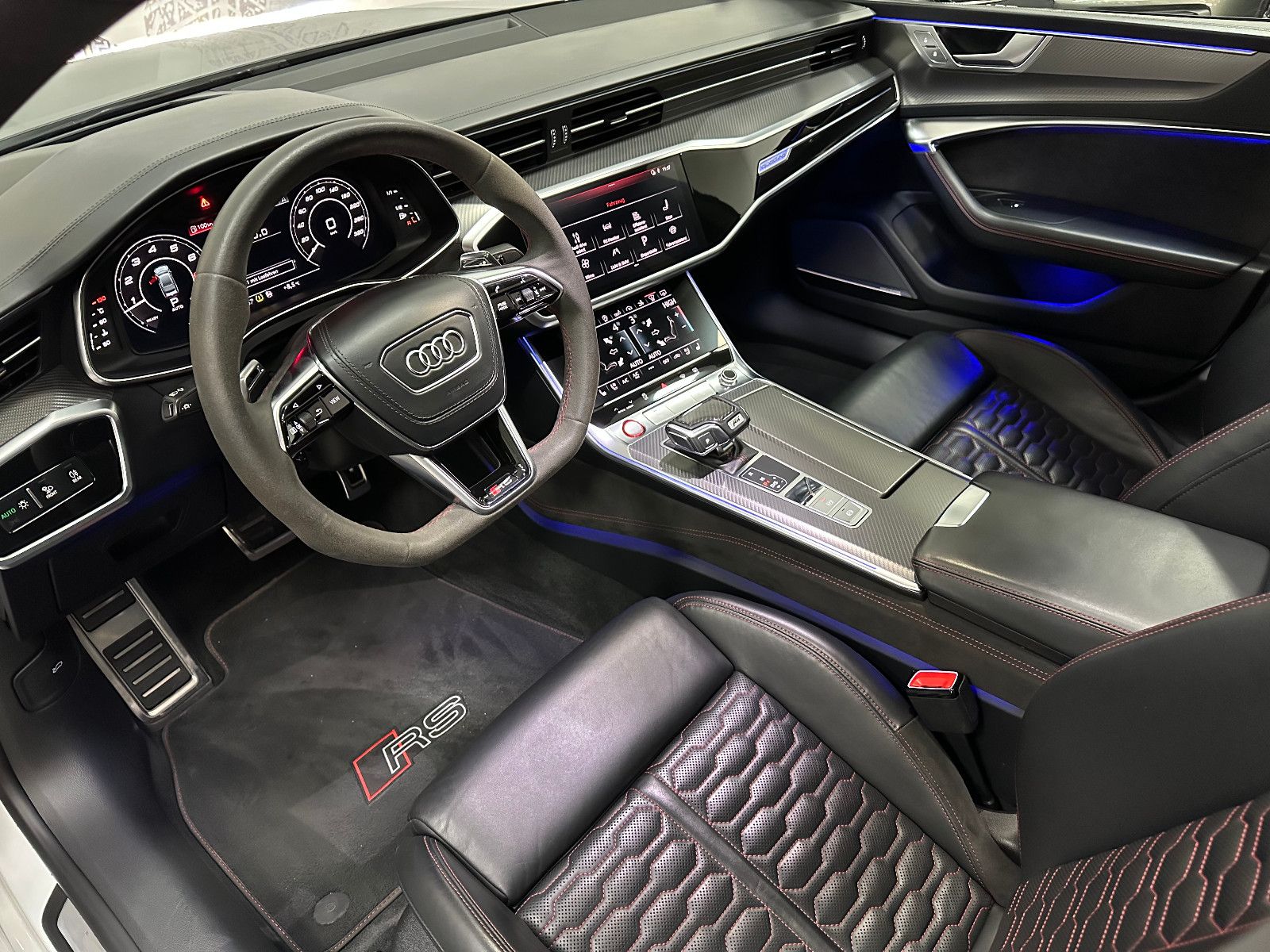 Fahrzeugabbildung Audi RS 7 Sportback 4.0 TFSI*quattro*Carbon*22"*B&O*