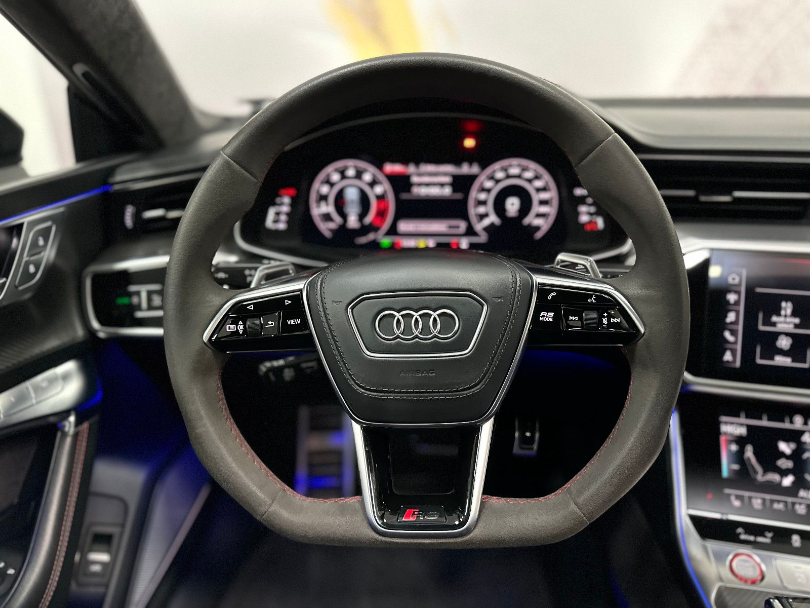 Fahrzeugabbildung Audi RS 7 Sportback 4.0 TFSI*quattro*Carbon*22"*B&O*