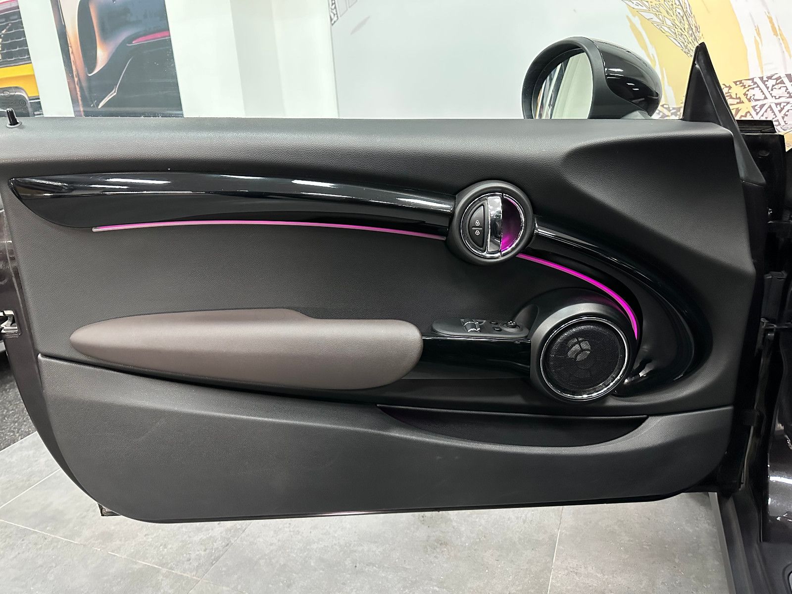 Fahrzeugabbildung MINI Cooper S *HEADUP*HARMAN*PANO*ALLWETTER*