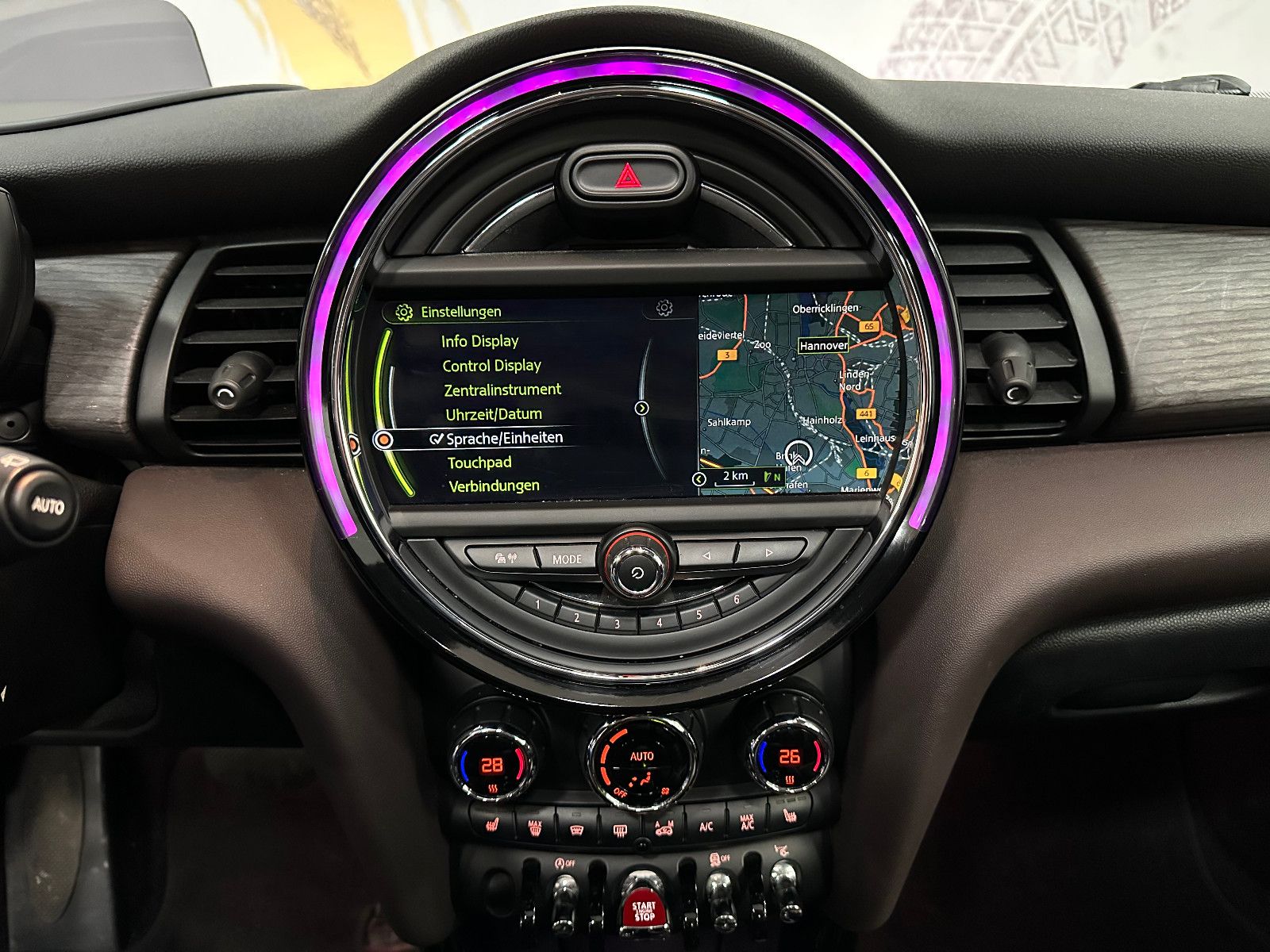 Fahrzeugabbildung MINI Cooper S *HEADUP*HARMAN*PANO*ALLWETTER*