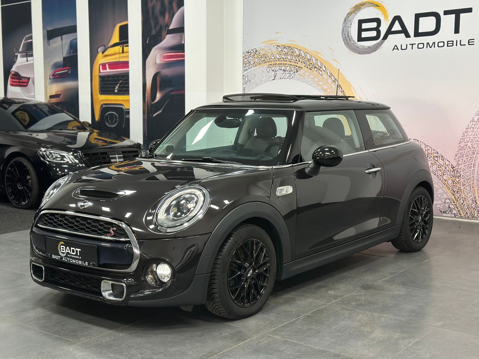 Fahrzeugabbildung MINI Cooper S *HEADUP*HARMAN*PANO*ALLWETTER*