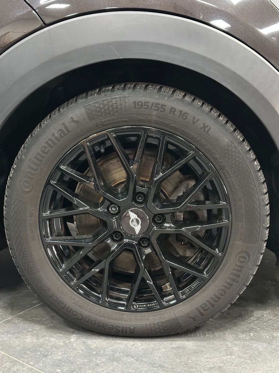 Fahrzeugabbildung MINI Cooper S *HEADUP*HARMAN*PANO*ALLWETTER*