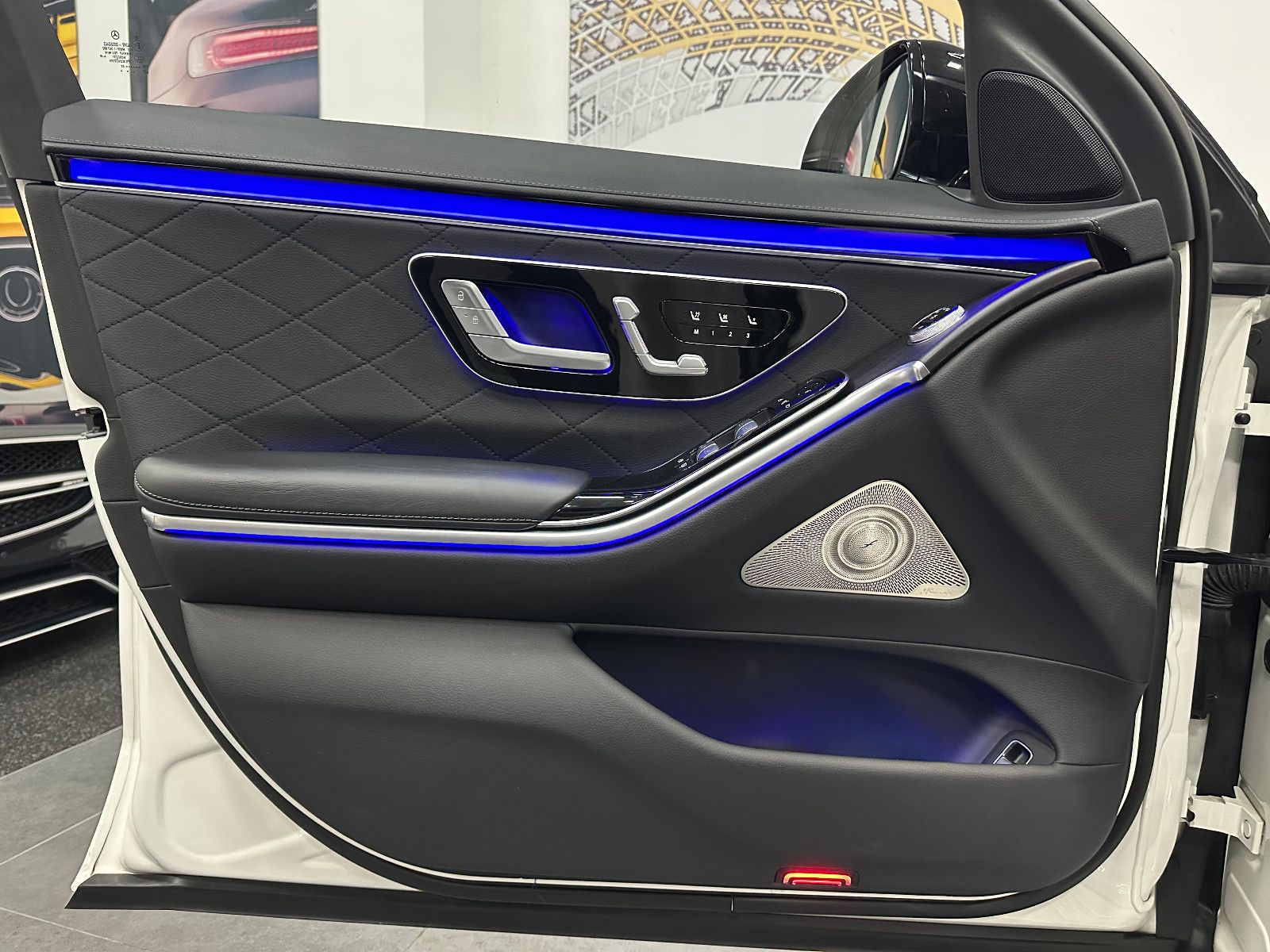 Fahrzeugabbildung Mercedes-Benz S 400 d 4Matic L *HUD*TV*PANO*AMG LINE*