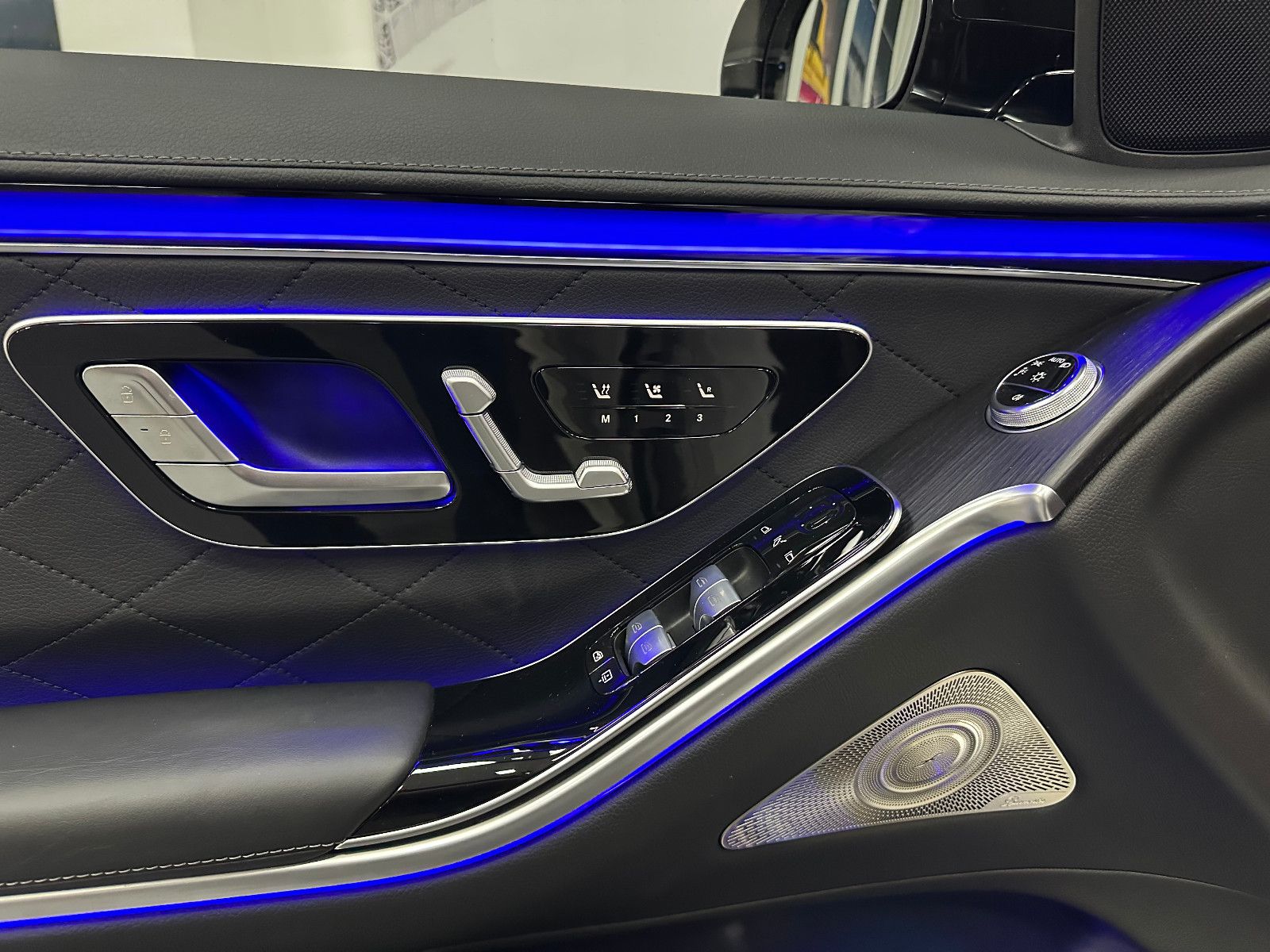 Fahrzeugabbildung Mercedes-Benz S 400 d 4Matic L *HUD*TV*PANO*AMG LINE*