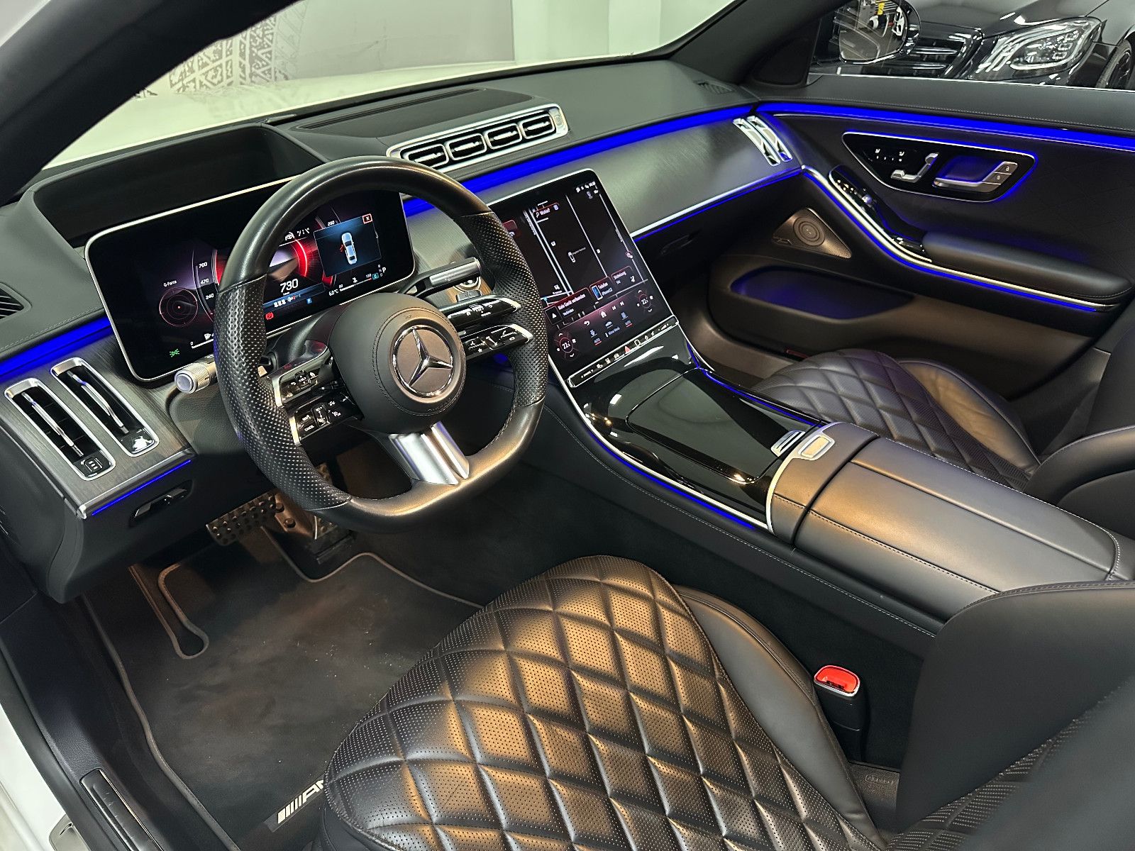 Fahrzeugabbildung Mercedes-Benz S 400 d 4Matic L *HUD*TV*PANO*AMG LINE*