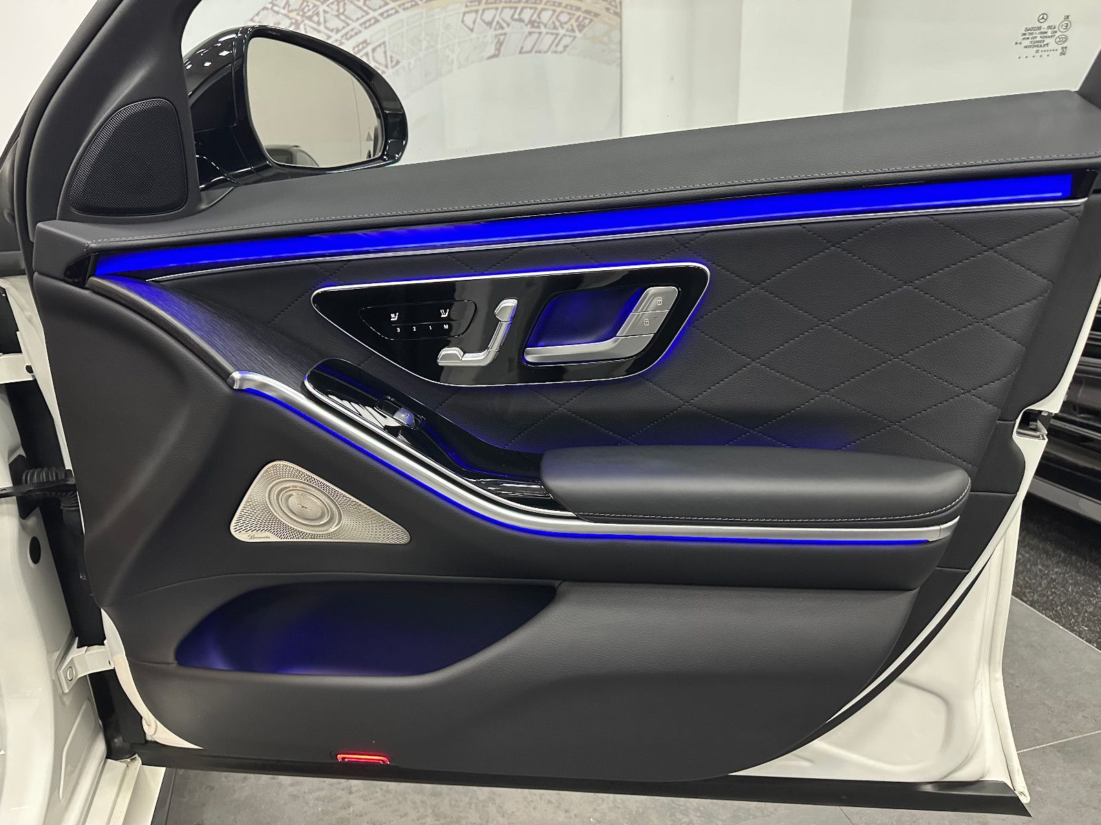 Fahrzeugabbildung Mercedes-Benz S 400 d 4Matic L *HUD*TV*PANO*AMG LINE*