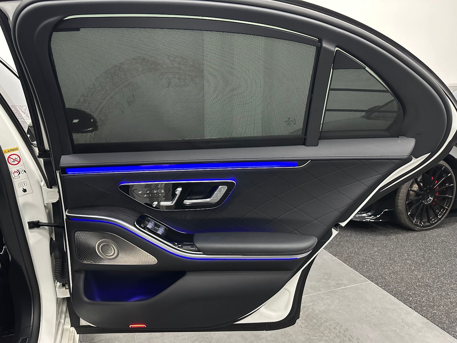 Fahrzeugabbildung Mercedes-Benz S 400 d 4Matic L *HUD*TV*PANO*AMG LINE*