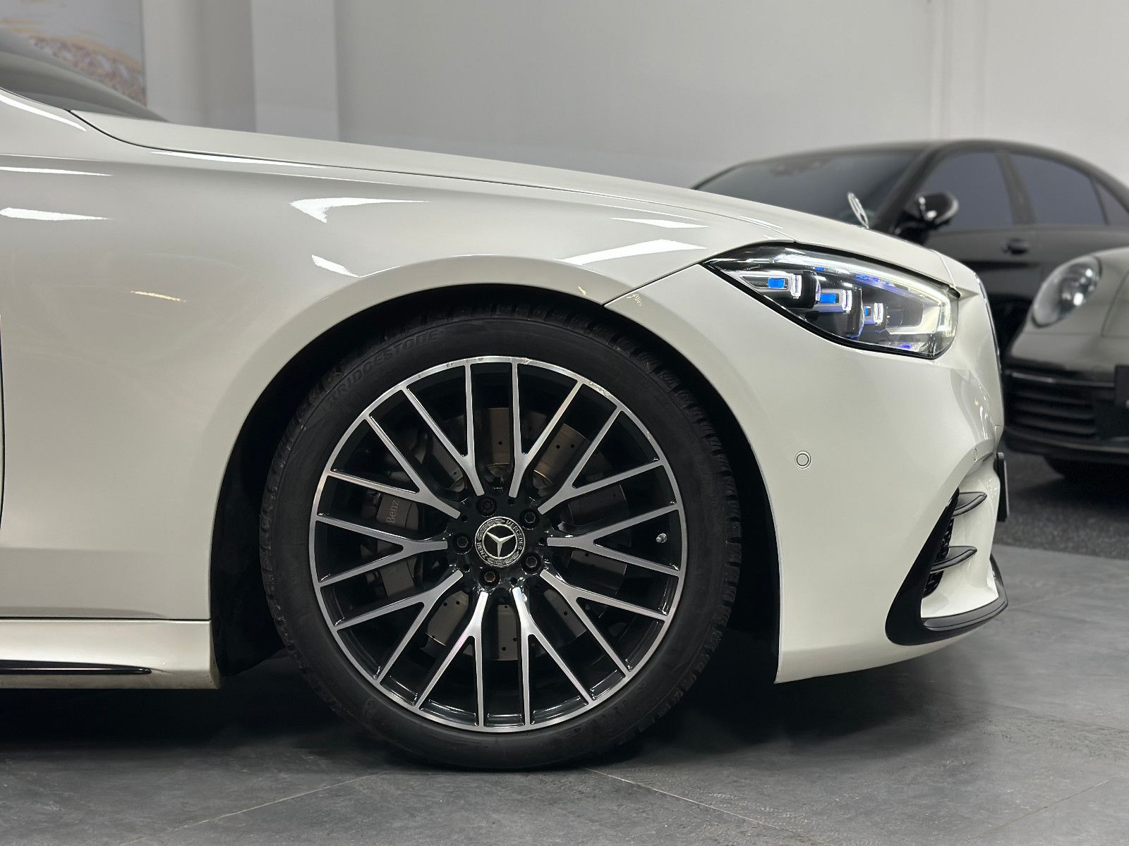 Fahrzeugabbildung Mercedes-Benz S 400 d 4Matic L *HUD*TV*PANO*AMG LINE*