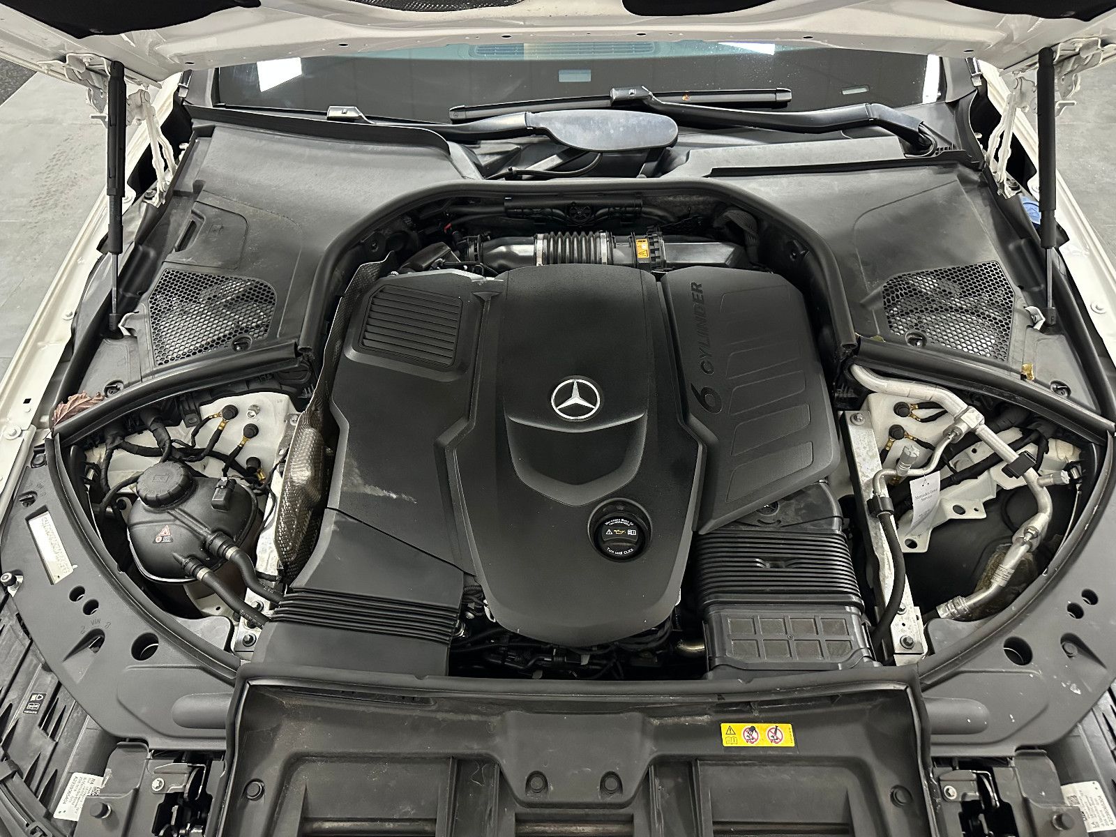 Fahrzeugabbildung Mercedes-Benz S 400 d 4Matic L *HUD*TV*PANO*AMG LINE*