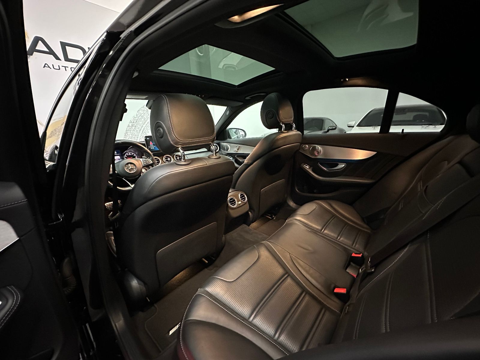 Fahrzeugabbildung Mercedes-Benz C 63 AMG*Pano*Burmester*Carbon Paket*KW GEWINDE*