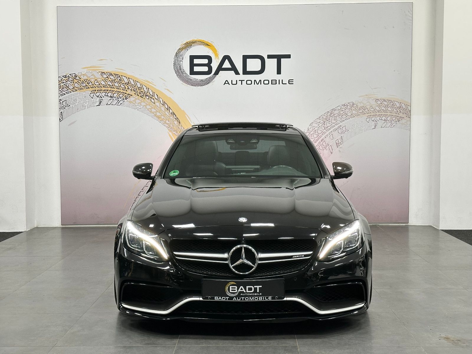 Fahrzeugabbildung Mercedes-Benz C 63 AMG*Pano*Burmester*Carbon Paket*KW GEWINDE*