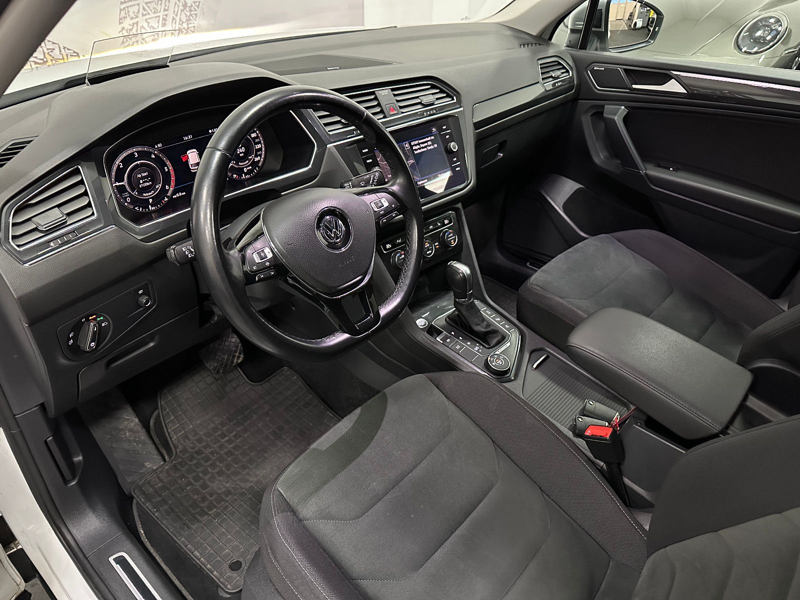 Fahrzeugabbildung Volkswagen Tiguan Allspace Highline 4Motion*ACC*DYN*DSG*HUD