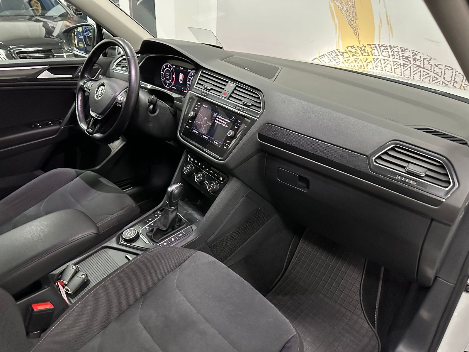 Fahrzeugabbildung Volkswagen Tiguan Allspace Highline 4Motion*ACC*DYN*DSG*HUD