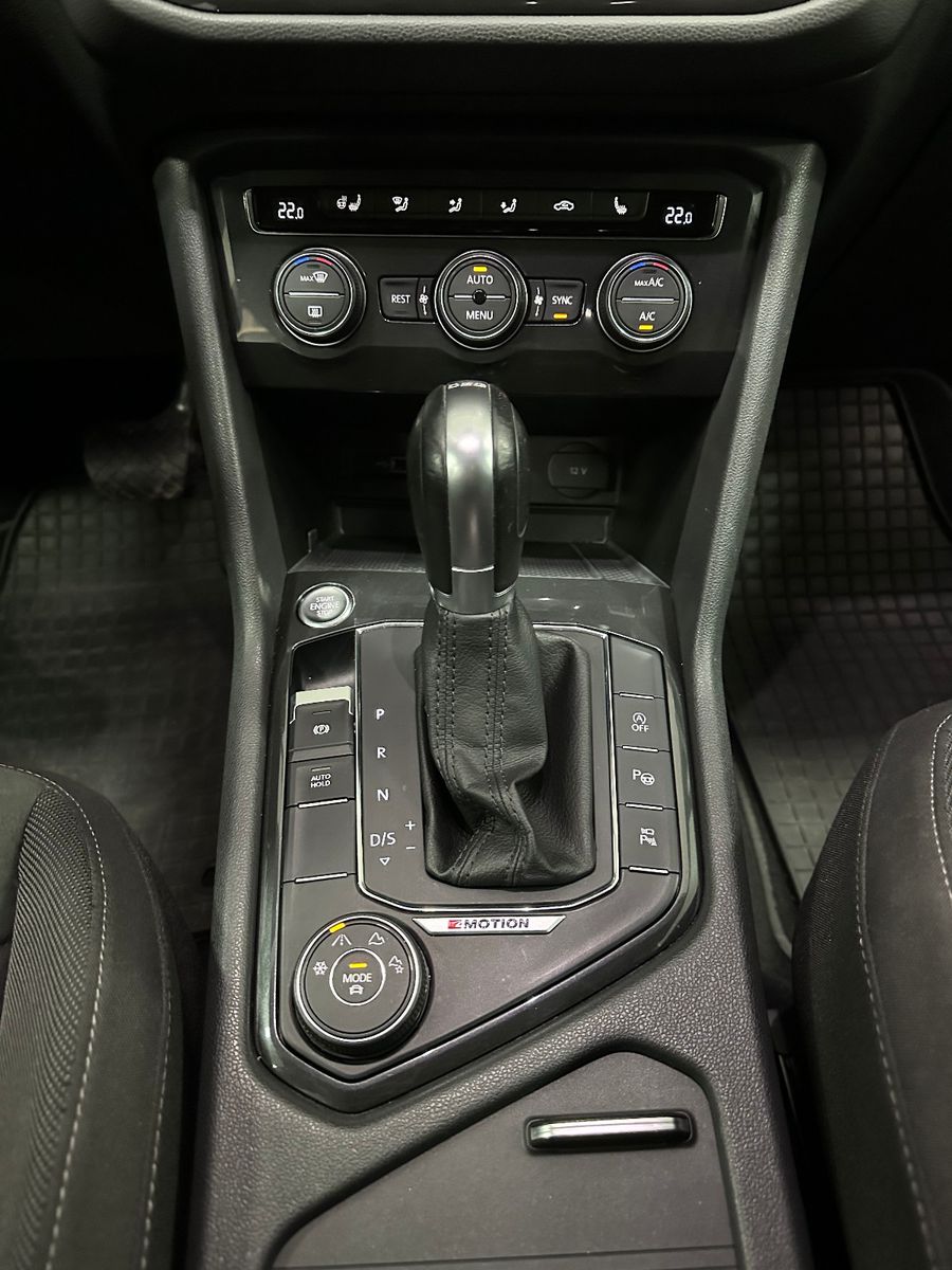 Fahrzeugabbildung Volkswagen Tiguan Allspace Highline 4Motion*ACC*DYN*DSG*HUD