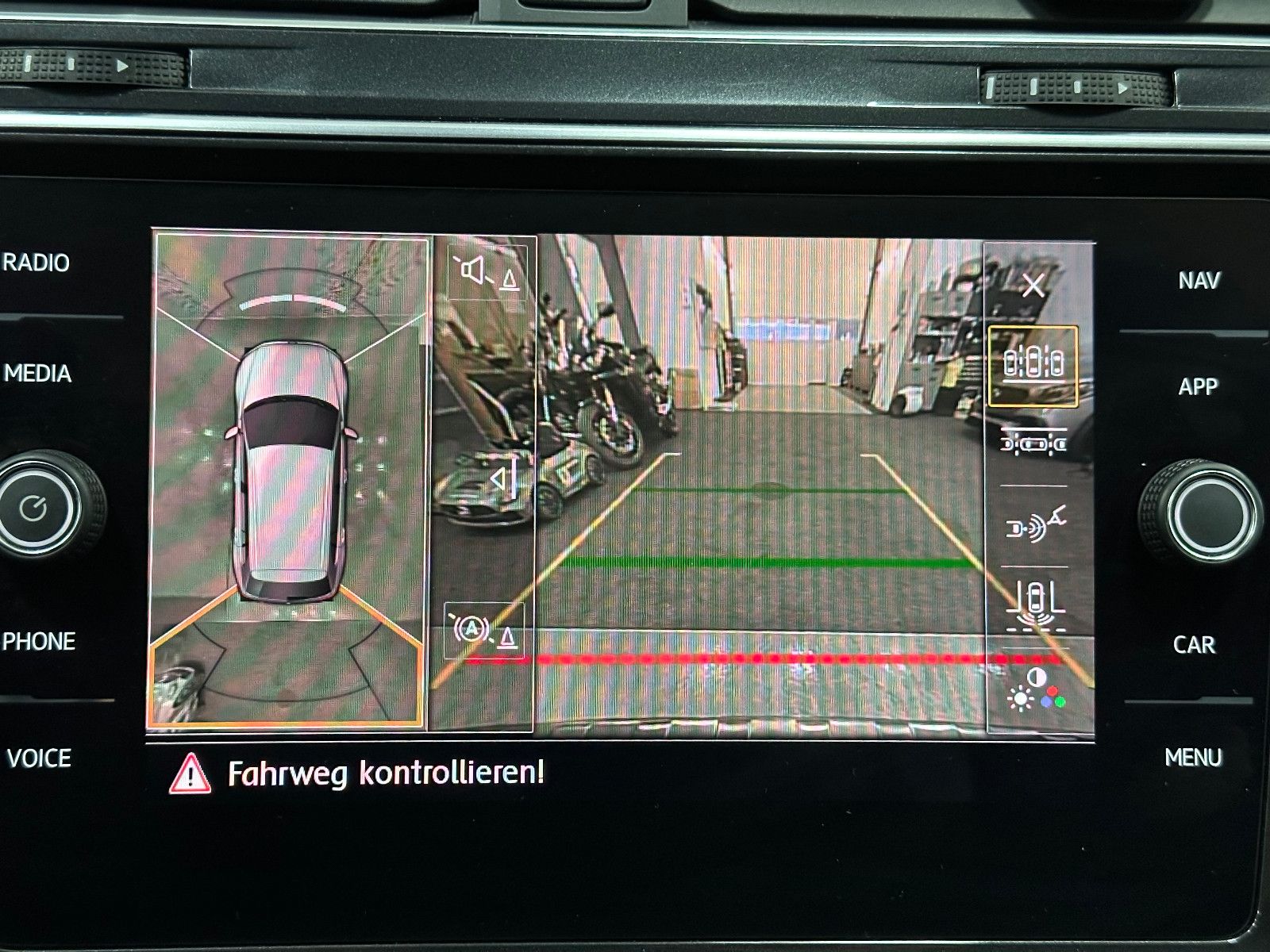 Fahrzeugabbildung Volkswagen Tiguan Allspace Highline 4Motion*ACC*DYN*DSG*HUD