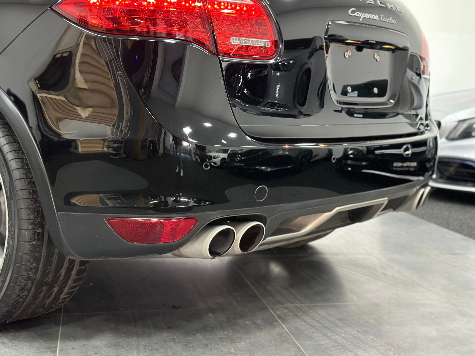 Fahrzeugabbildung Porsche Cayenne Turbo Burmester Memory Schiebedach