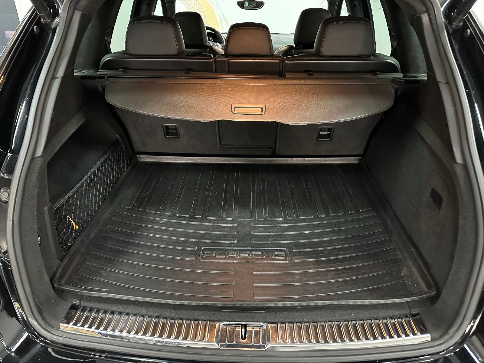 Fahrzeugabbildung Porsche Cayenne Turbo Burmester Memory Schiebedach