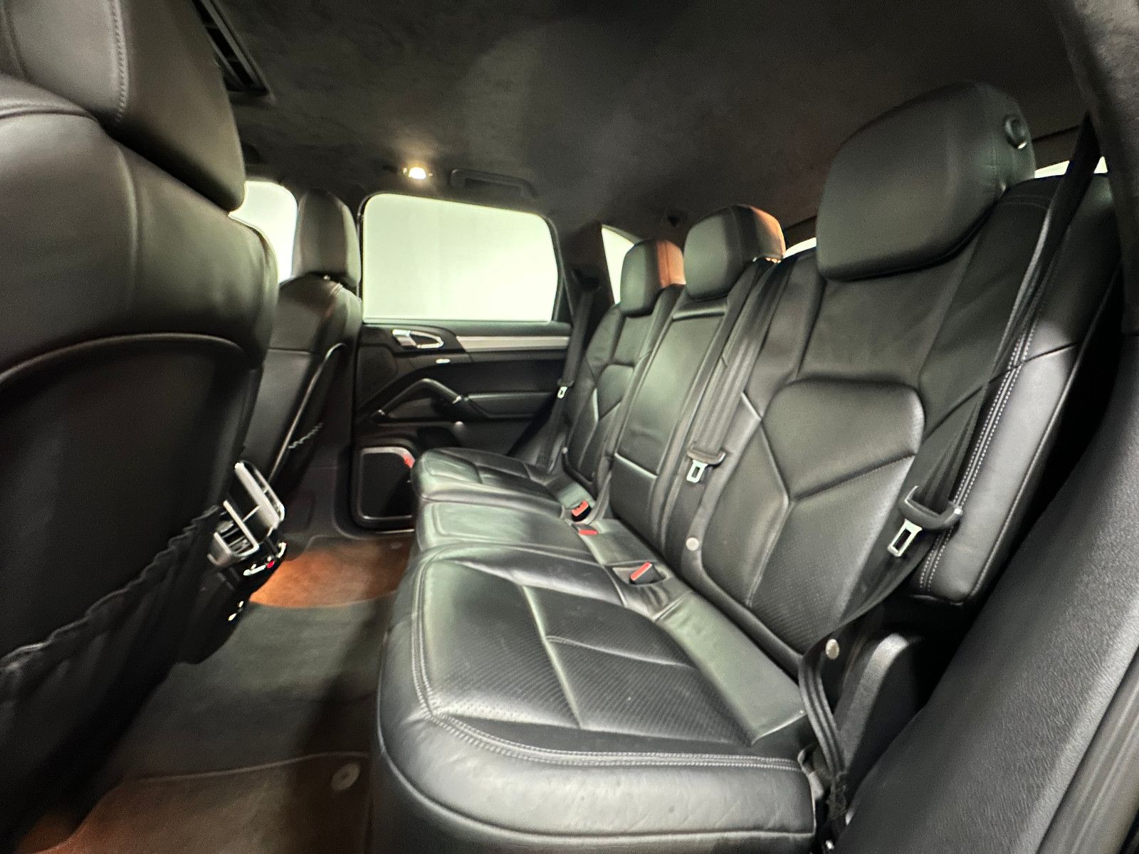 Fahrzeugabbildung Porsche Cayenne Turbo Burmester Memory Schiebedach