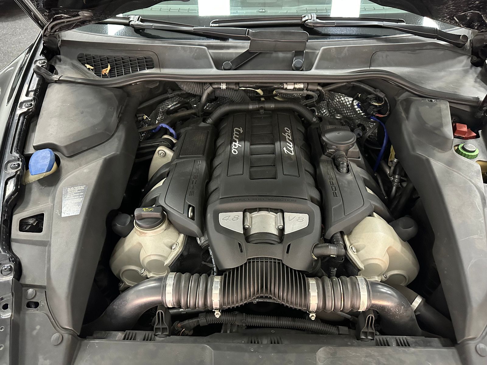 Fahrzeugabbildung Porsche Cayenne Turbo Burmester Memory Schiebedach