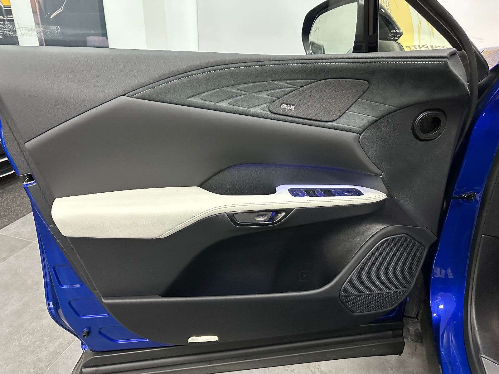 Fahrzeugabbildung Lexus RX 500 h DIRECT4 F SPORT+ PANO 360° AMBIENTE