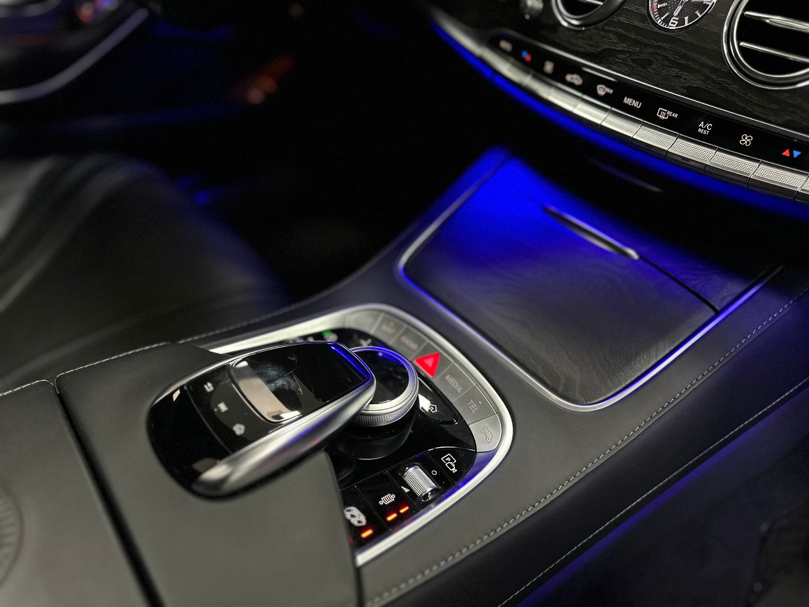 Fahrzeugabbildung Mercedes-Benz S 63 AMG 4Matic+ L *22Zoll*PANO*Voll*