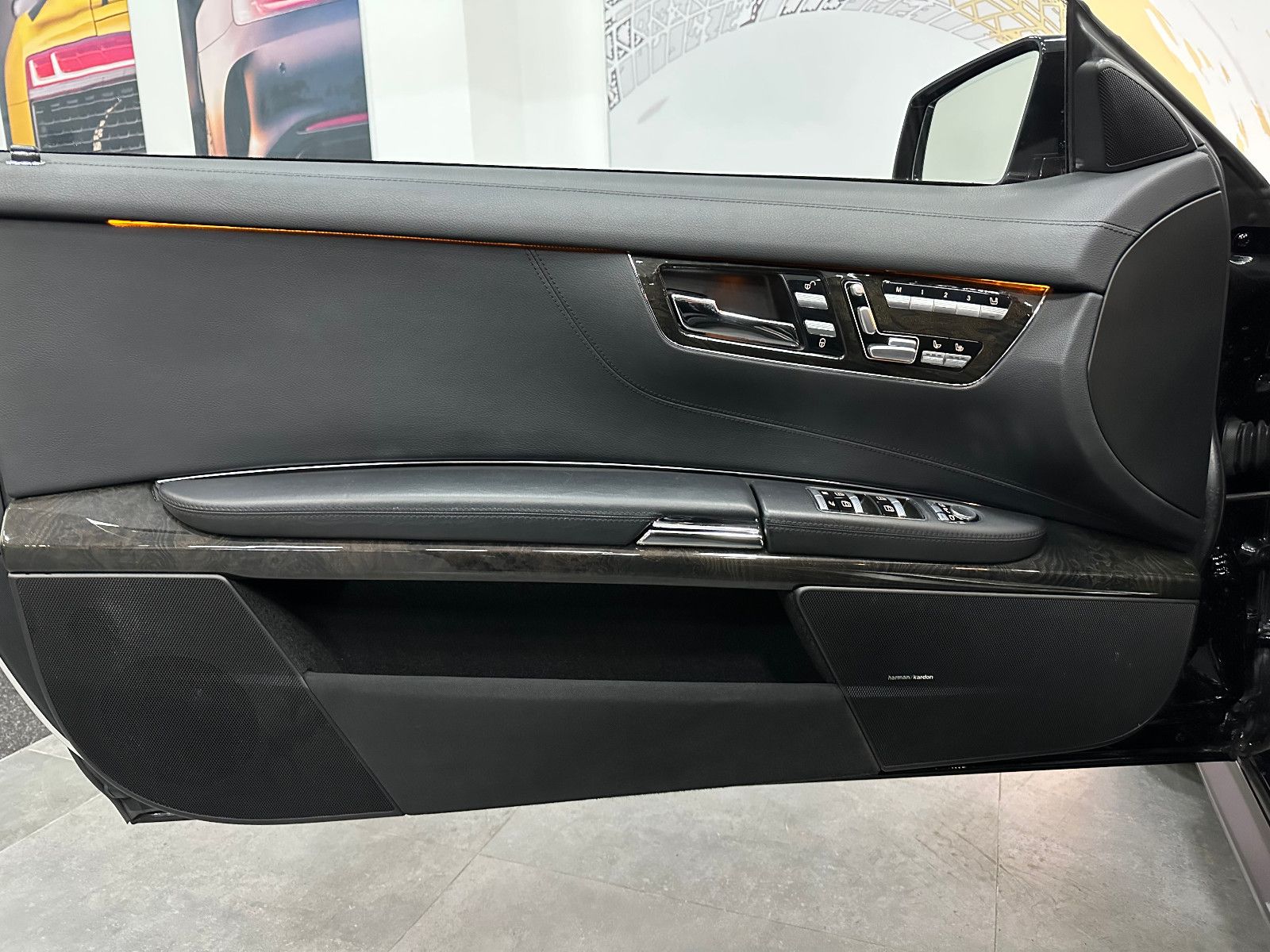 Fahrzeugabbildung Mercedes-Benz CL 63 AMG *DTR*BREMSEN NEU*TOTWINKEL*20"*